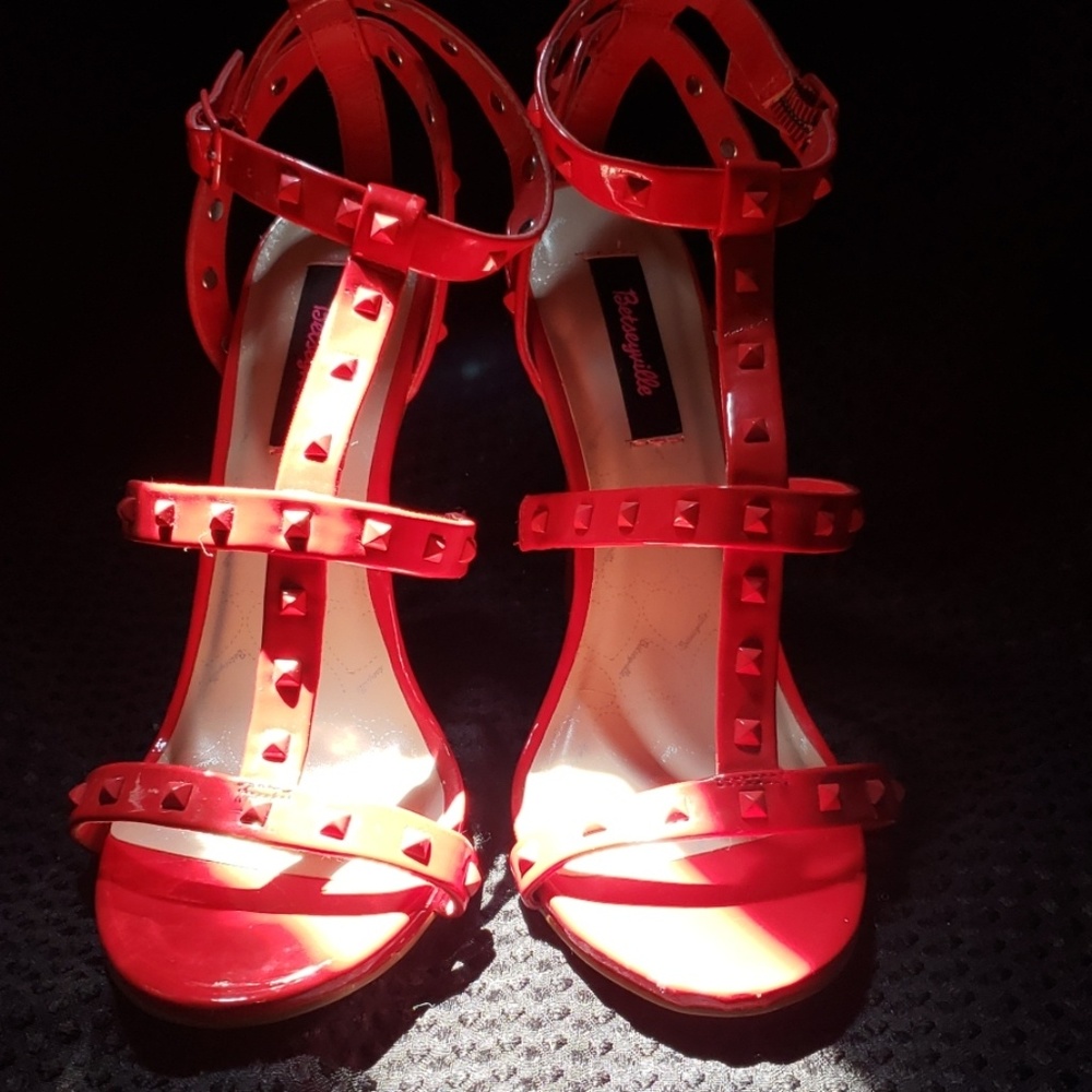 Sexy Besteyville Pumps